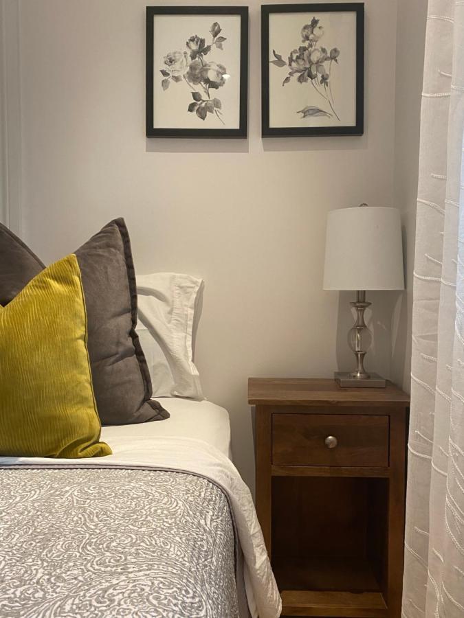 Clearbrooke Gem- Bright Private Bedroom Close To Yyz Toronto Exterior foto